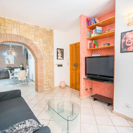 City Center Young Movida Apartment - Santa Teresa - Ac Cagliari Buitenkant foto